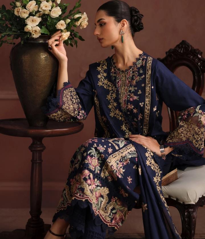 3 Piece - Embroidered Jacquard Suit